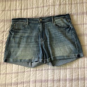 Signature by Levi Strauss & co. High Rise Shorts
